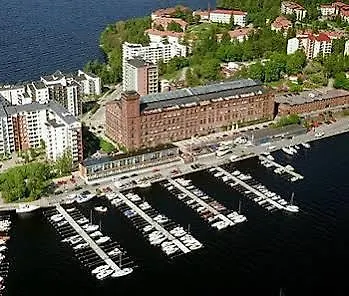 Club Tampereen Kehraeaemoe Apartamento *