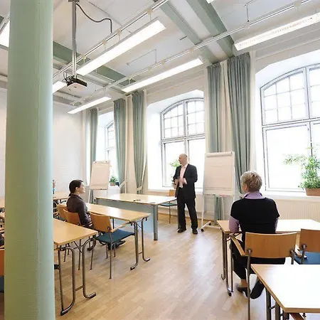Apartamento Club Tampereen Kehraeaemoe *